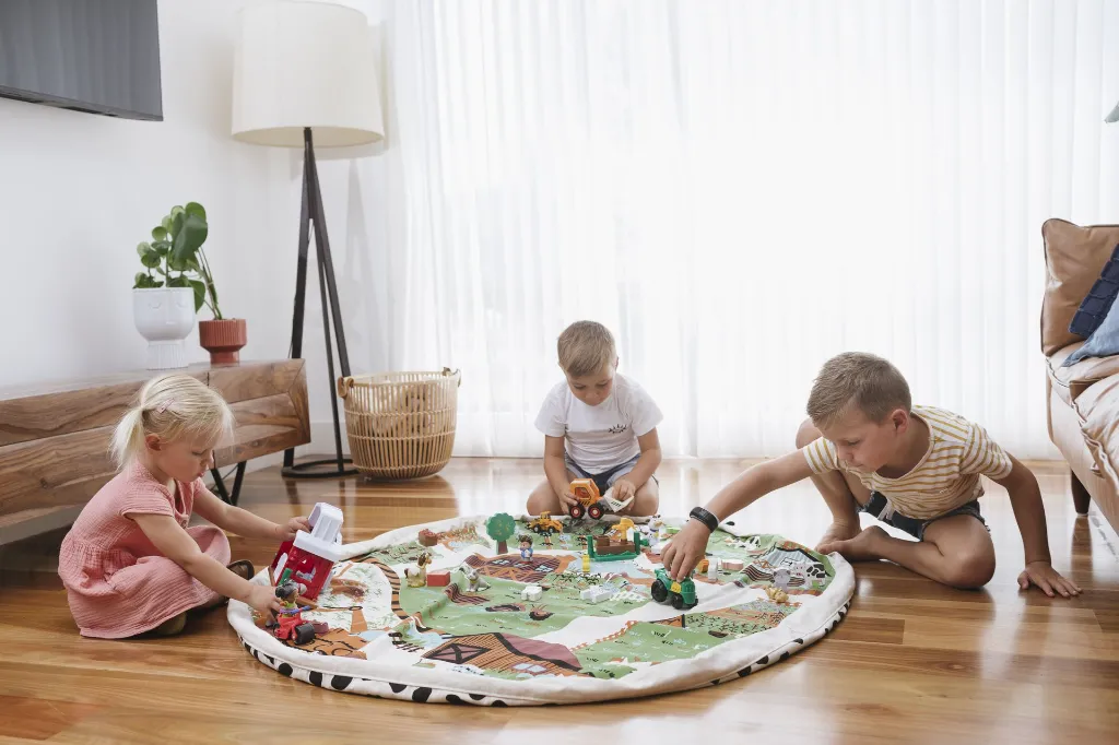 Printed Play Pouch Old McBussy's Farm (13).webp